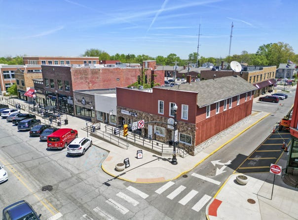 100 N Main Street, Crown Point, IN 46307