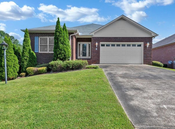413 EAGLE Cir, Jasper, AL 35504