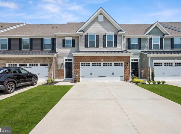237 HIDDEN ACRES LANE, MOORESTOWN, NJ 08057