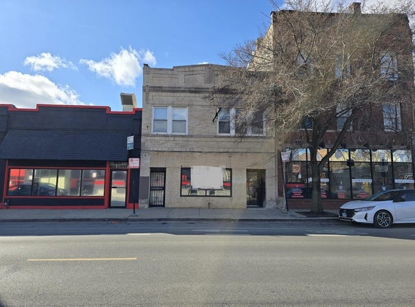 3055 W Lawrence Avenue, Chicago, IL 60625