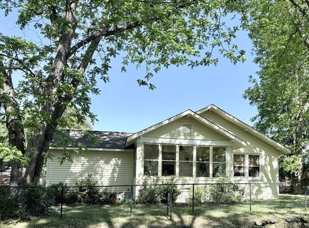 200 S Jackson Street, Hartwell, GA 30643