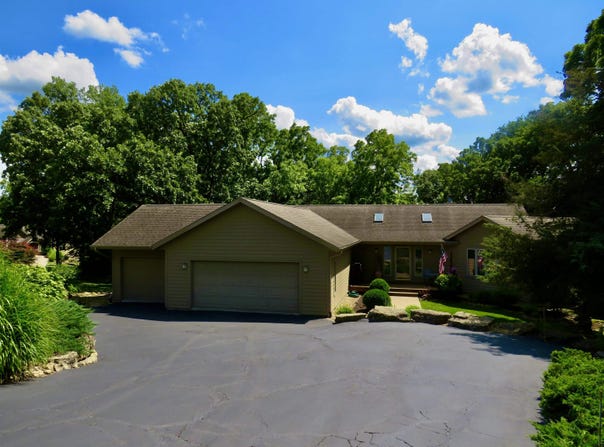 11 Peninsula Drive, GALENA, IL 61036