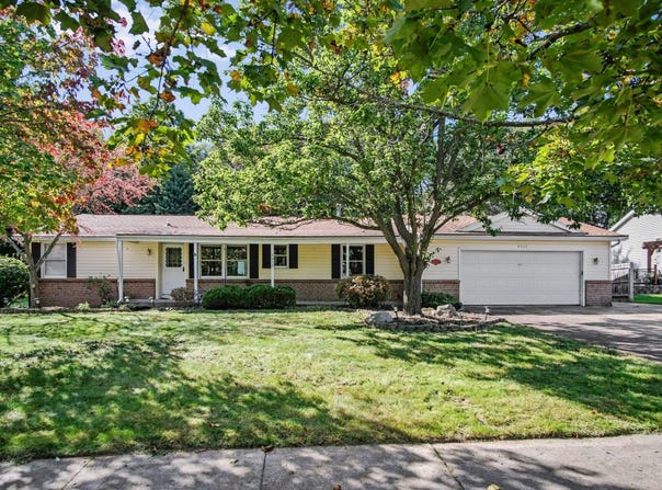 4977 Shinnecock Hills Drive NW, Comstock Park, MI 49321