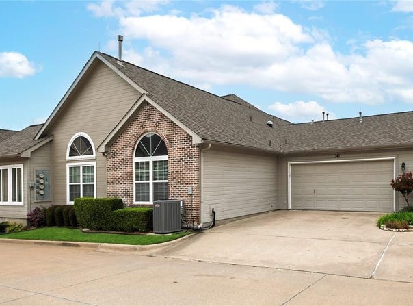 2601 Marsh Lane, Plano, TX 75093