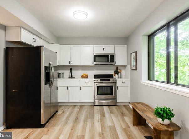 7374 HICKORY LOG CIRCLE, COLUMBIA, MD 21045