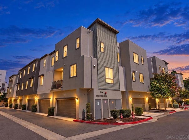 2564 S Escondido Blvd, Escondido, CA 92025