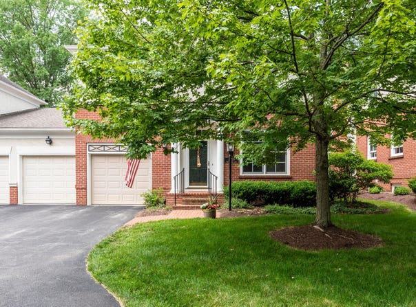 1359 White Oak Lane, New Albany, OH 43054