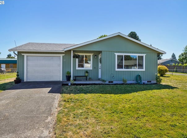415 CAROL CT, Molalla, OR 97038