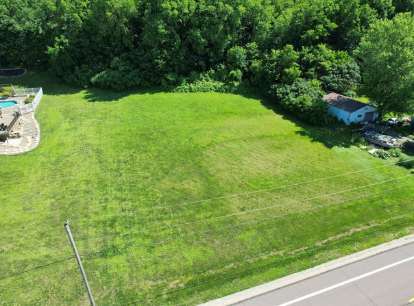 1227 E Amelia Street, Cassville, WI 53806