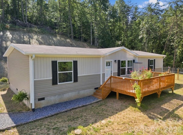 1001 Fisher Lane, Marshall, NC 28753