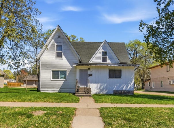 1608 9th Street E, Menomonie, WI 54751
