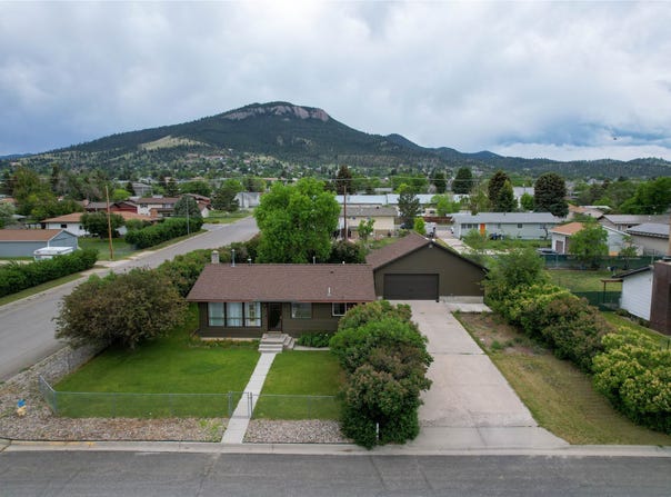 1703 Waukesha Avenue, Helena, MT 59601