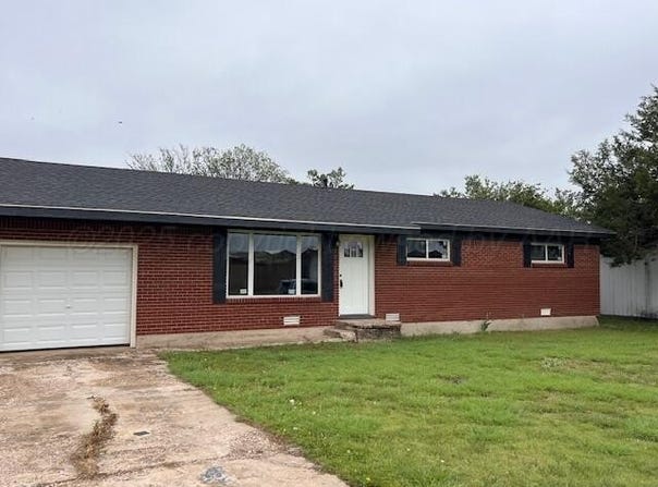 1705 S GRINNELL Street, Perryton, TX 79070-4440