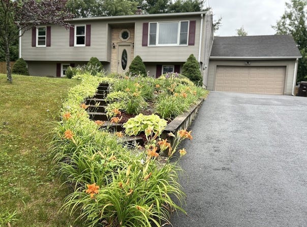 1085 North Street Ext., Agawam, MA 01030