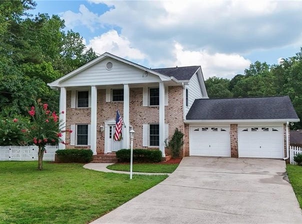 4678 Emily Drive SW, Lilburn, GA 30047