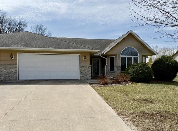 2733 Campus Lane, Albert Lea, MN 56007