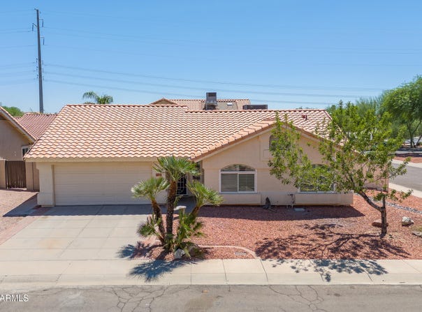 16239 S 40th Place, Phoenix, AZ 85048