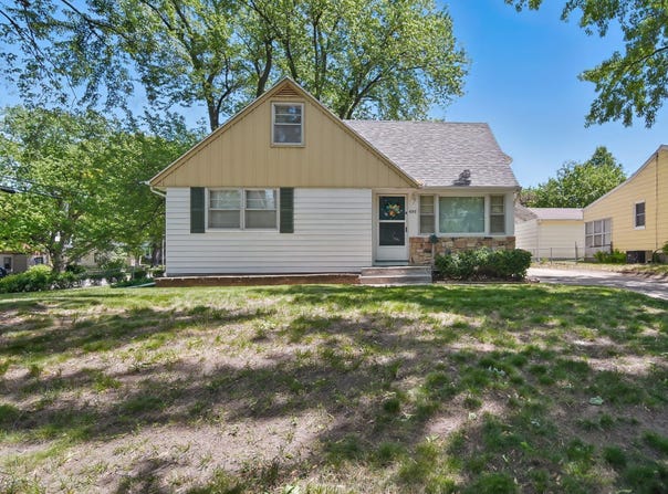 4147 E 7th Street, Des Moines, IA 50313