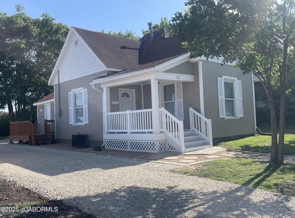 722 W MONROE STREET, Mexico, MO 65265