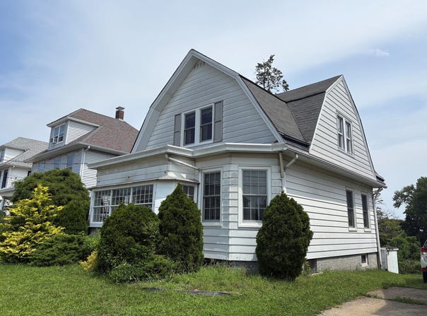 11 High Street, South River, NJ 08882