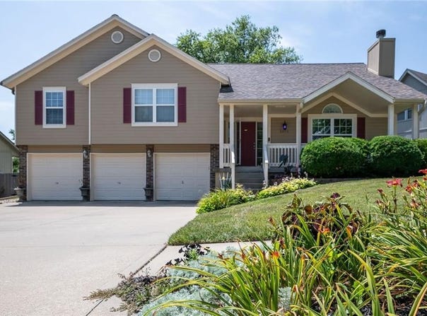 3616 Anchor Court, Blue Springs, MO 64015
