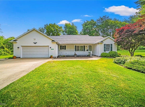 7410 Fieldstone Avenue, Conneaut, OH 44030