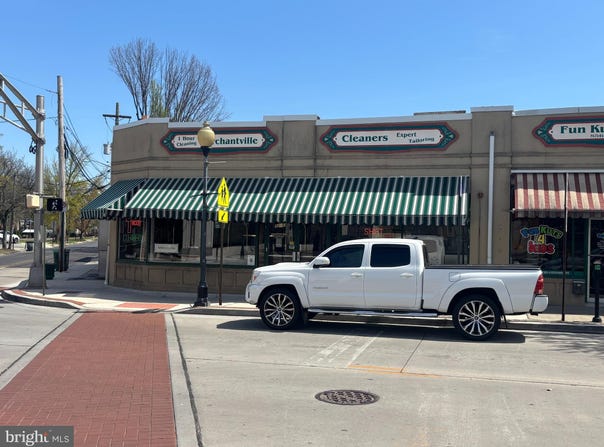 31 CENTRE, MERCHANTVILLE, NJ 08109