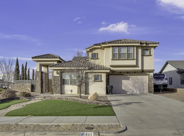 841 Golden Edge Court, El Paso, TX 79928