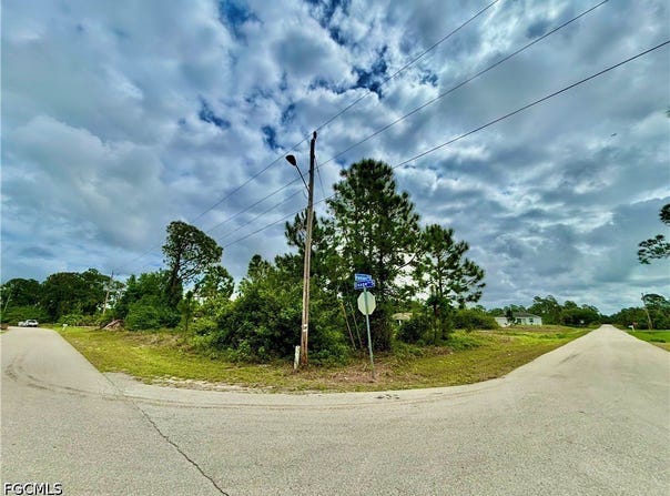 519 Osage Avenue S, Lee, FL 33974