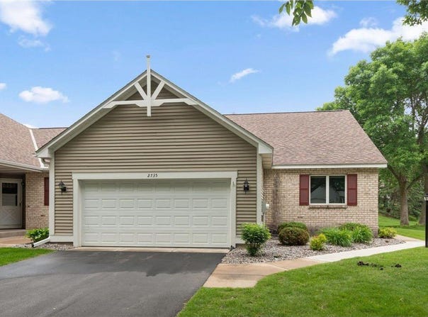 2735 Lake Court Drive, Mounds View, MN 55112