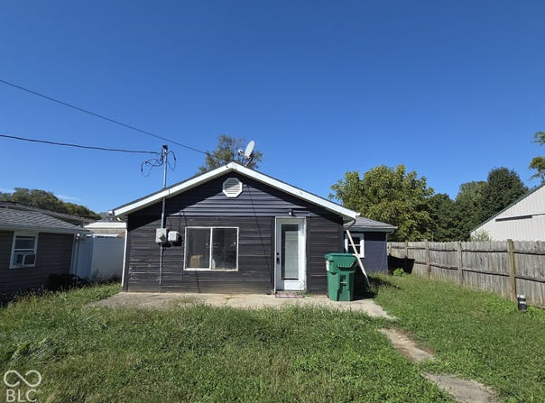 1036 Hendricks Avenue, Shelbyville, IN 46176