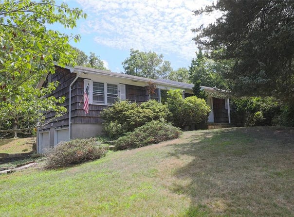 20 Audubon Gate, Miller Place, NY 11764
