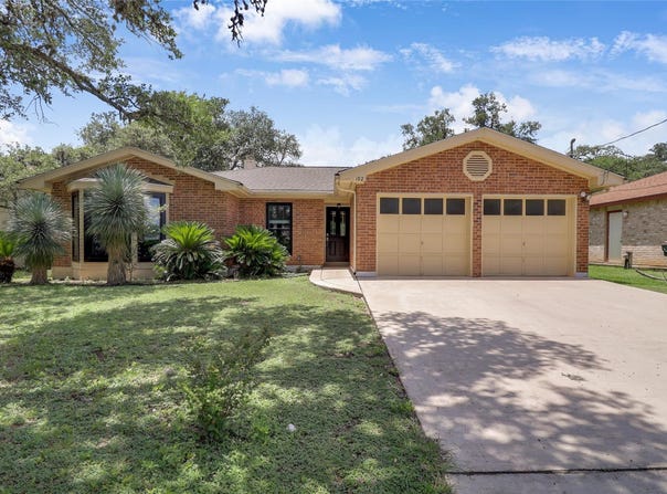 1928 Ramona CIR, San Marcos, TX 78666