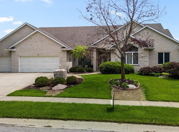 6704 Cherry Hill Parkway, Fort Wayne, IN 46835