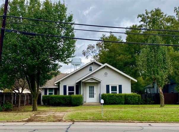 407 E Main Street, Whitesboro, TX 76273