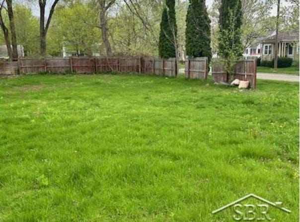 206 Villaire, Essexville, MI 48632