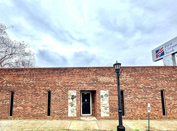146 N Trade Avenue, Landrum, SC 29356