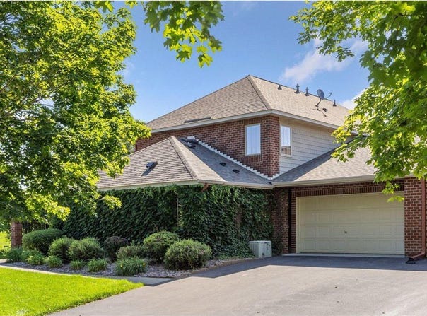 1900 Hunter Hill Road, Hudson, WI 54016
