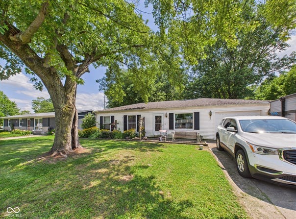 311 Hawthorne Avenue, Anderson, IN 46011