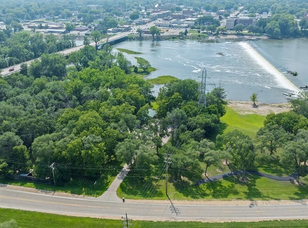 114 N River, OREGON, IL 61061