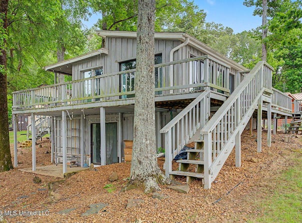 1150 S Thunderbird Drive, Hernando, MS 38632