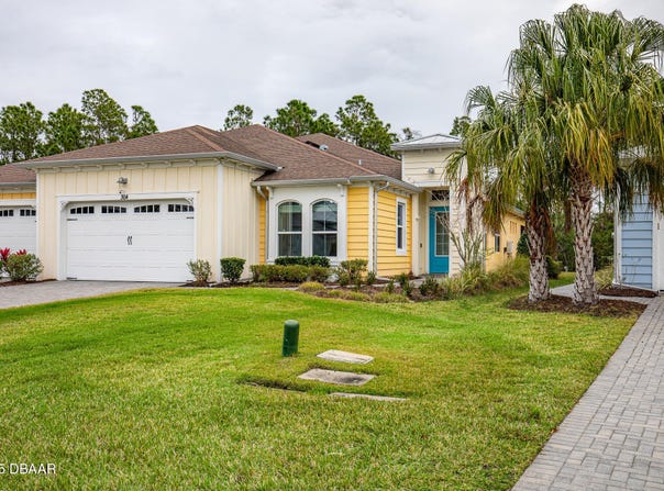 304 Coral Reef Way, Daytona Beach, FL 32124