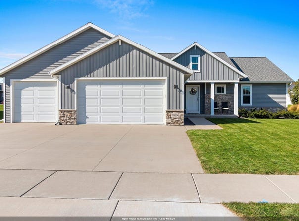 2985 E BLUETOPAZ Drive, APPLETON, WI 54913-2326