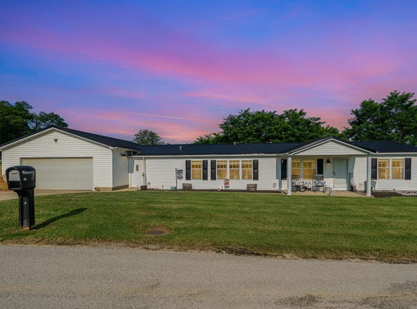 15 Kelly Road, Demossville, KY 41033
