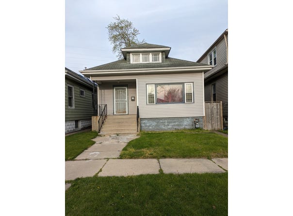 12115 S Emerald Avenue, Chicago, IL 60628