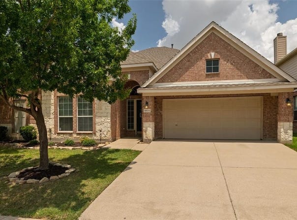 9833 Crawford Farms Drive, Fort Worth, TX 76244