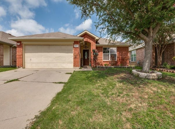 3041 Meadowbrook Drive, Grand Prairie, TX 75052