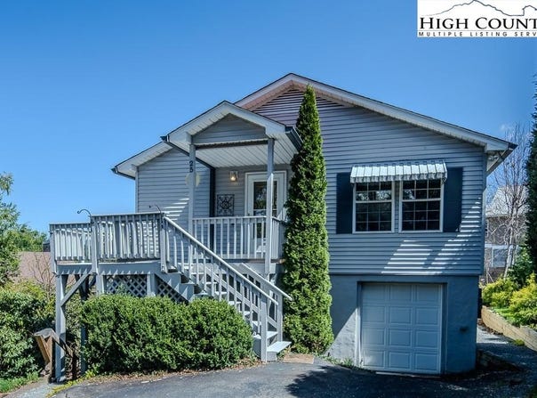 25 Plumtree Lane, Newland, NC 28657