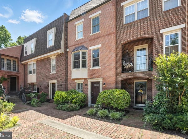 1810 21ST STREET N, ARLINGTON, VA 22209