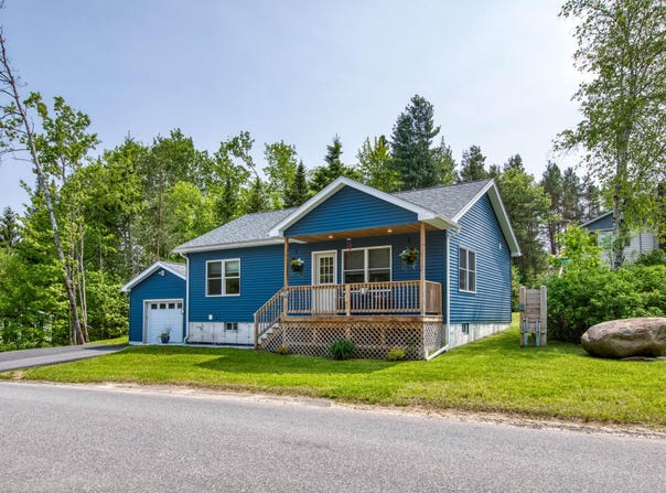7 Hickory Street, Lake Placid, NY 12946